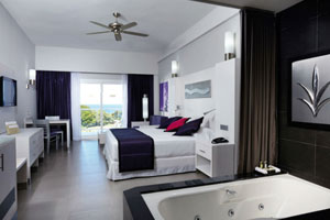 Junior Suite at the Hotel Riu Palace Costa Rica